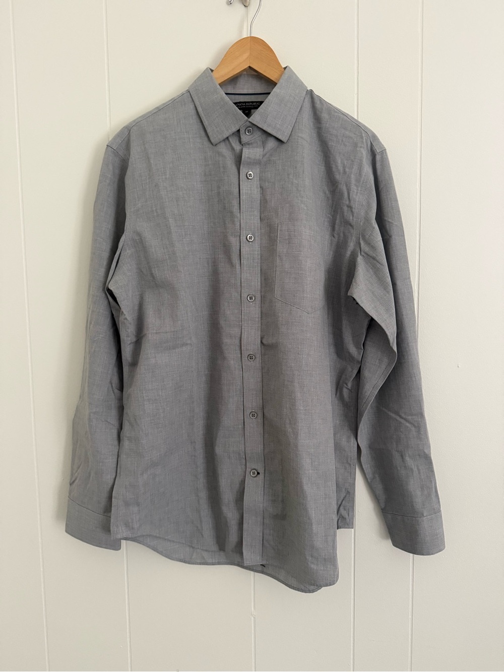 Banana Republic Gray Long-Sleeve Button-Up Shirt